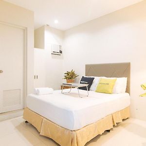 Urbanview At Lacson Street Bacolod City By Reddoorz